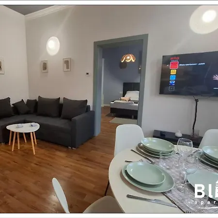Apartment Bliska *