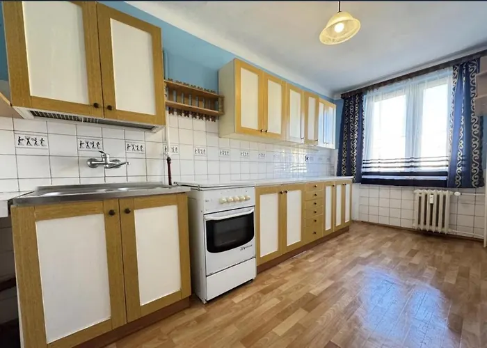 Apartament Bliska *